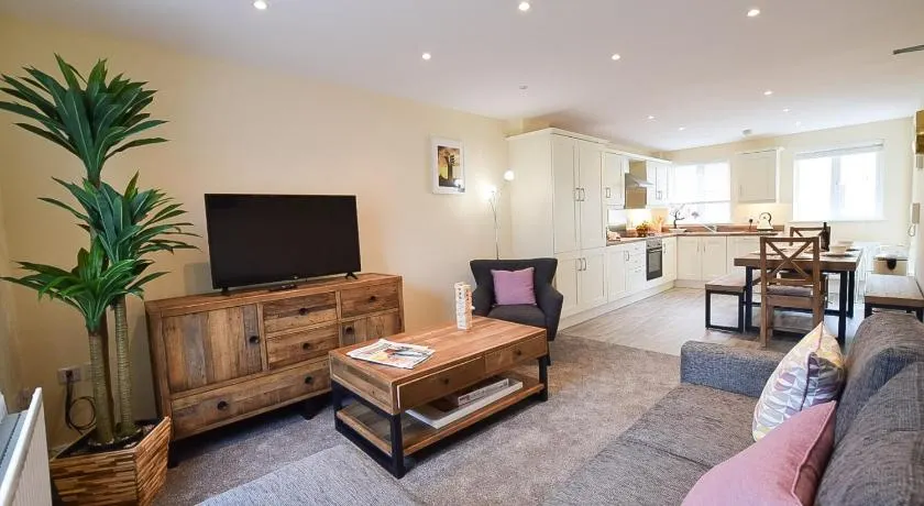 Hillyard Mews - Image 1