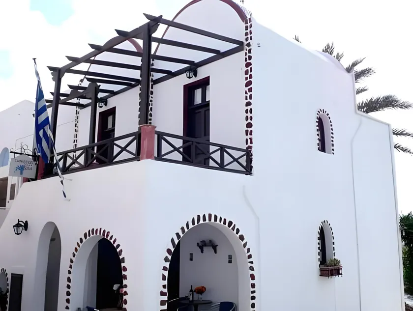 Christos Apartments Oia - Image 1