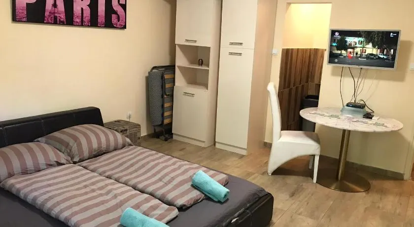 Roland Apartmant Zuglo - Image 1