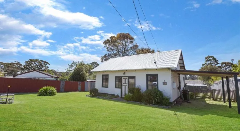 Katisha-Cottage - Paynesville, VIC - Image 1
