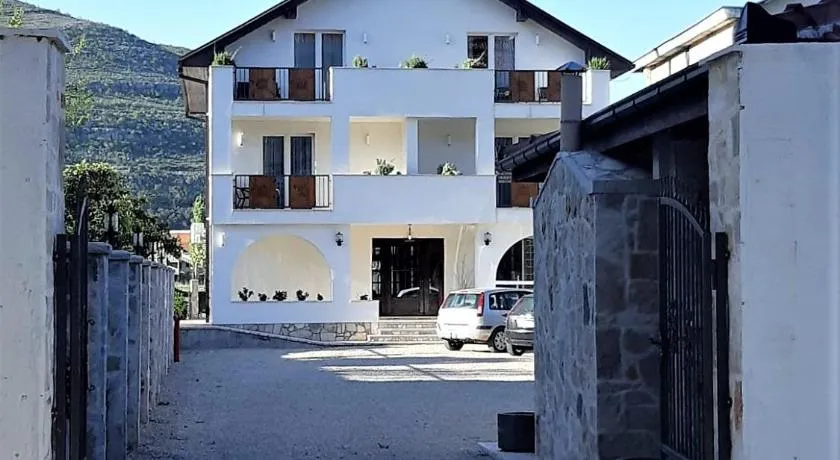 Herceg Vila - Image 1