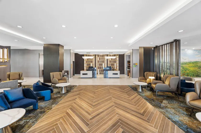La Quinta Inn & Suites by Wyndham La Habra - Image 1