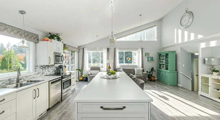 Bayview Bed and Breakfast - Image 1