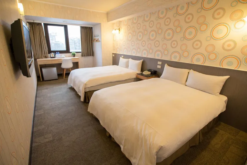 Ximen Relite Hotel - Image 1