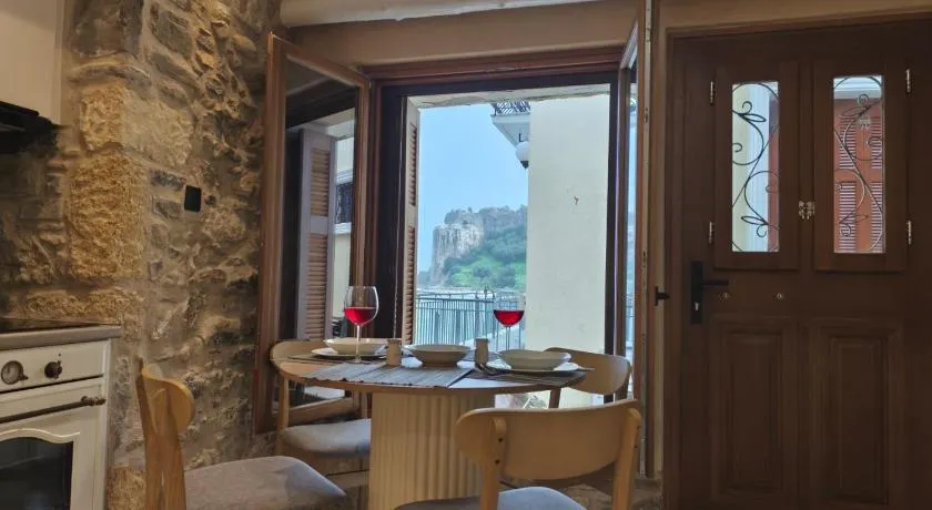 Castle View Serenity - Image 1