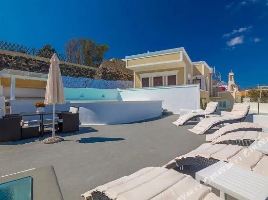 Boutique 88 Fira - Image 1