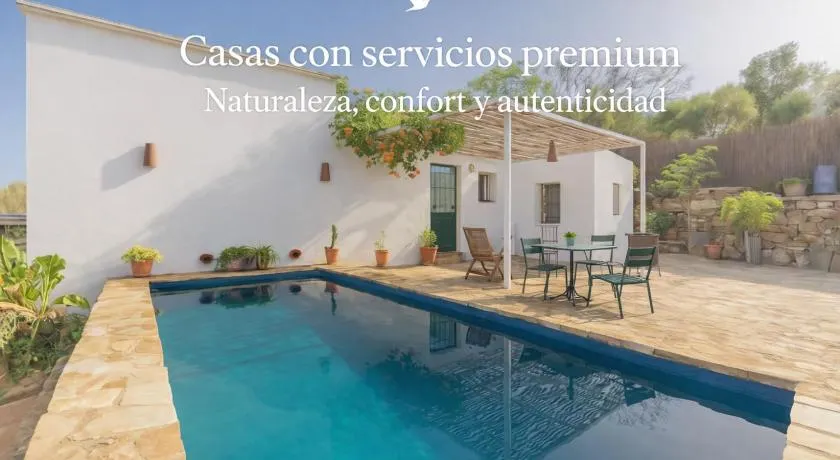 Casa Cortijo con piscina privada en Betis - Image 1