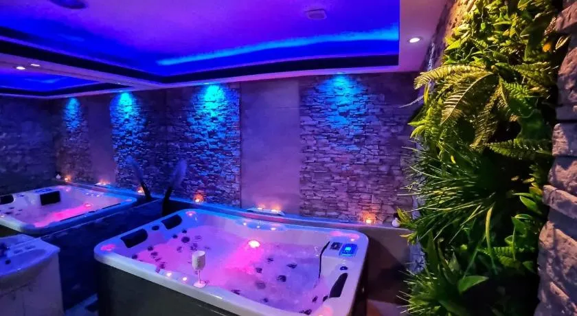 Glamour Wellness Apartments - Image 1