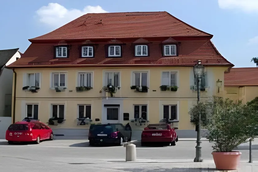 Hotel Zum Lamm - Image 1