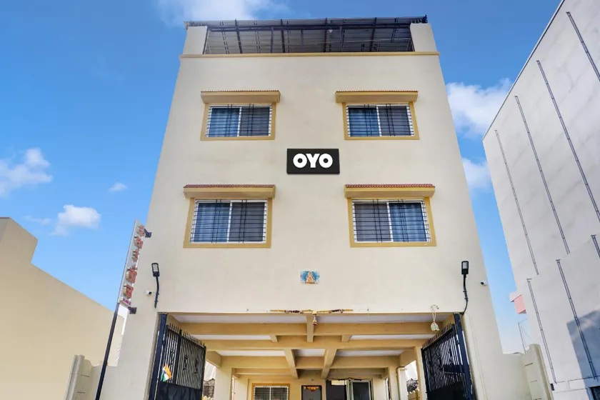 Hotel Om Sai And Lodging - Image 1