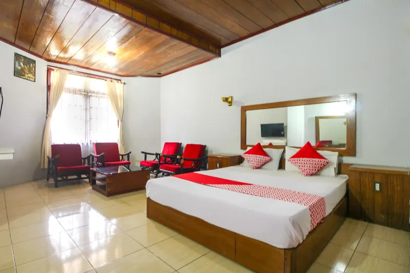 OYO 3180 Hotel Rian CottageNearPasar Maskarebet - Image 1