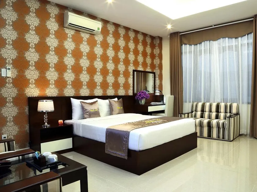 Thien Ha Hotel & Apartment - Image 1