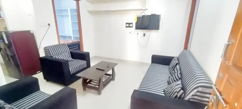 Fully Furnished 2 BHK Home in KPHB with Parking - Image 1