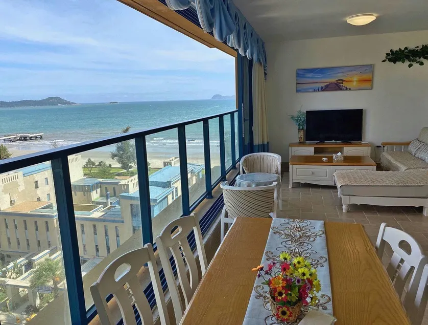 Ninghai Sunset Net Red Seaview Homestay (Vanke Shuangyuewan Branch) - Image 1