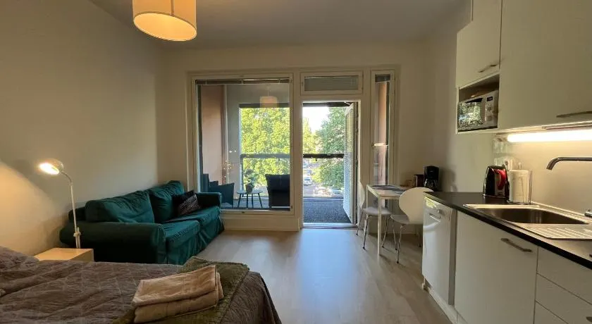 Peaceful stay near city & nature, Wifi, balcony - Image 1