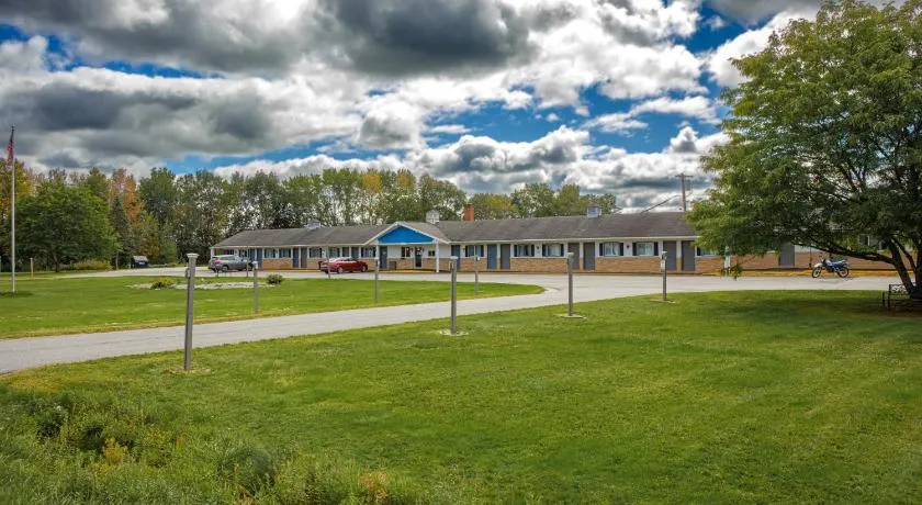 Farmington Motel - Image 1