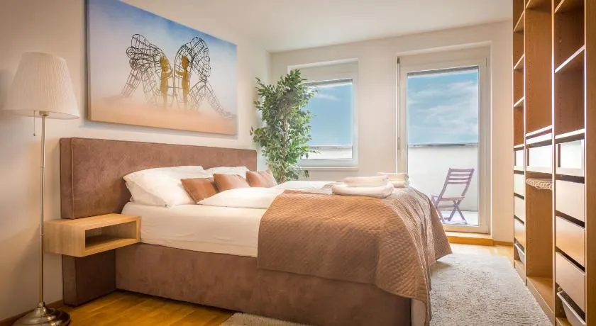 Modern City Apartment near Vienna Central Station - Image 1