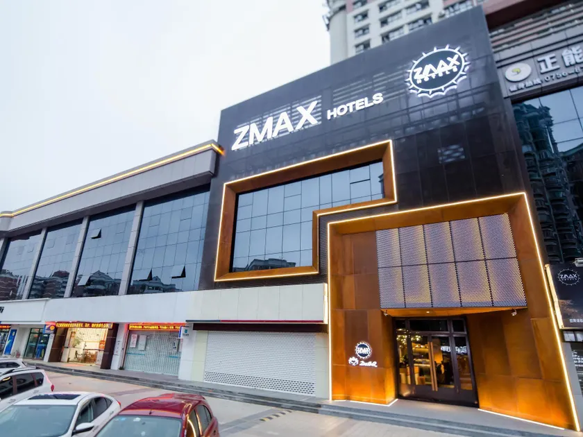 ZMAX Hotel Zhuhai Gongbei Port Qinglv Road - Image 1