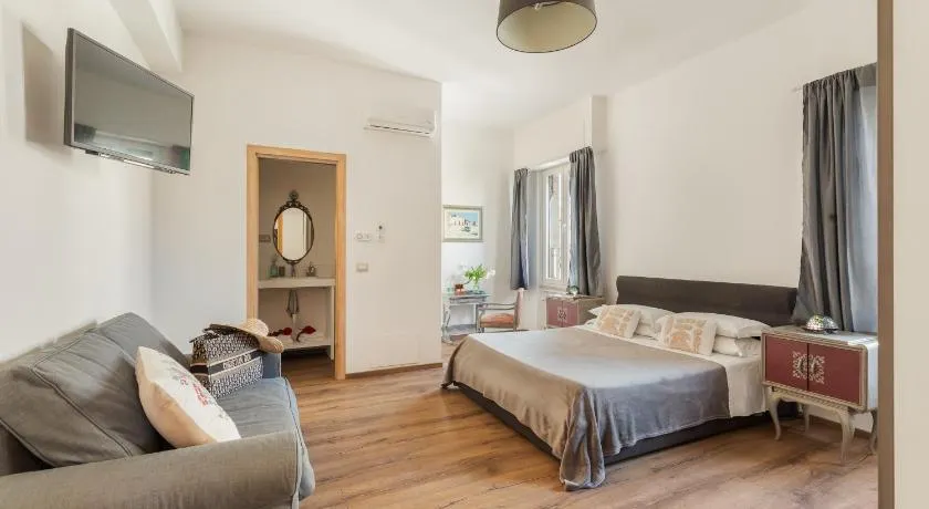 Guest House Maison 6 - Image 1