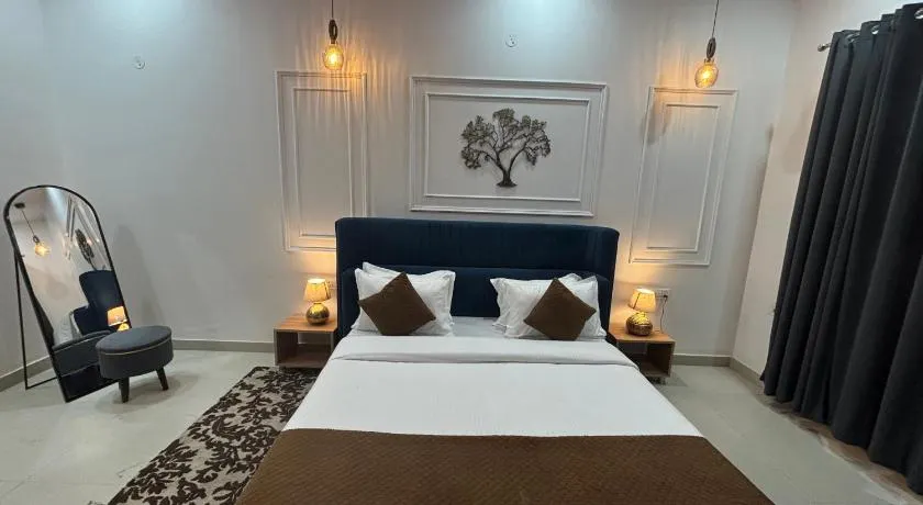 GoBravo Luxe - 6BHK Villa with Private Pool and Garden New Delhi - Image 1