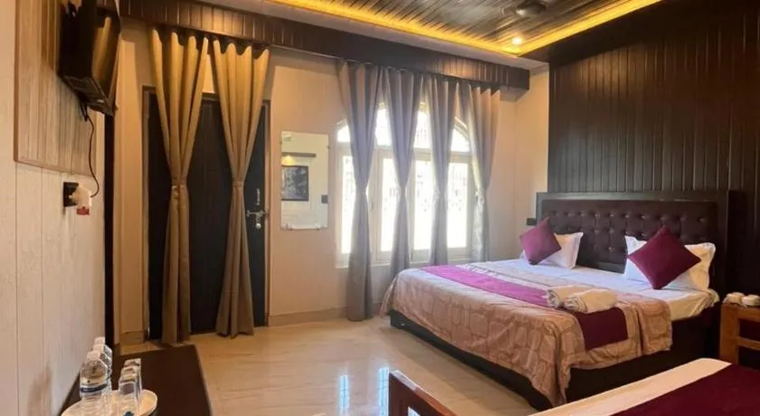Chhaya Niketan Home Stay - Image 1