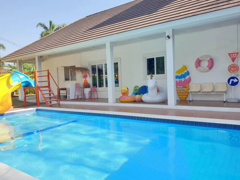 The Pool House Pattaya บ้านเดอะพูลเฮาส์พัทยา - Image 1