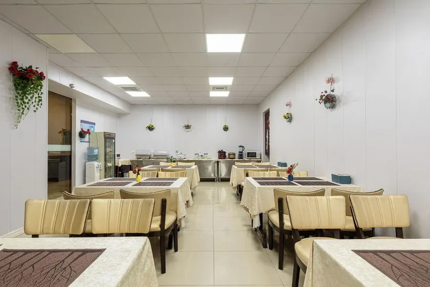 U-FREE Hotel (Jiading Jialuo Road) - Image 1