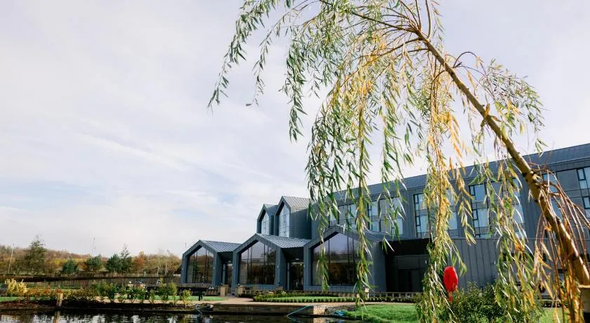 Crow Wood Hotel & Spa Resort - Image 1