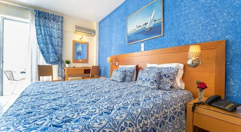 Avra Hotel - Image 1