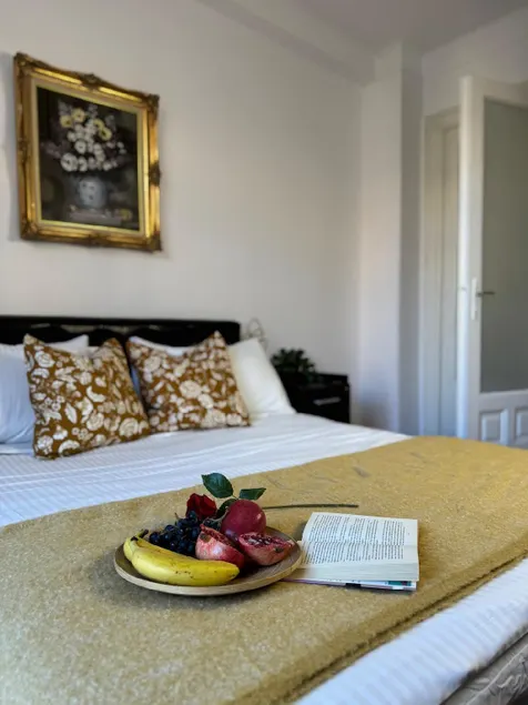 Elegant Getaway Cismigiu Park | 3 Room Apartment - Image 1