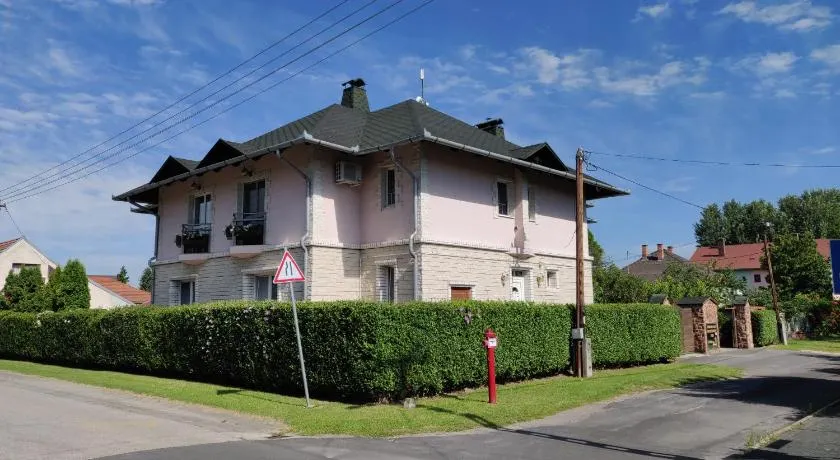 Vilma Villa - Image 1