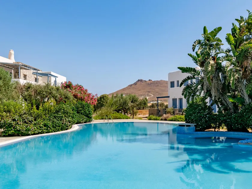 Sanders Paros Gardens - Smart 1-Bdr Apt w Patio - Image 1