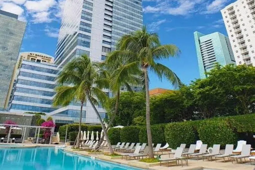 Brickell Ave Suites-Miami - Image 1