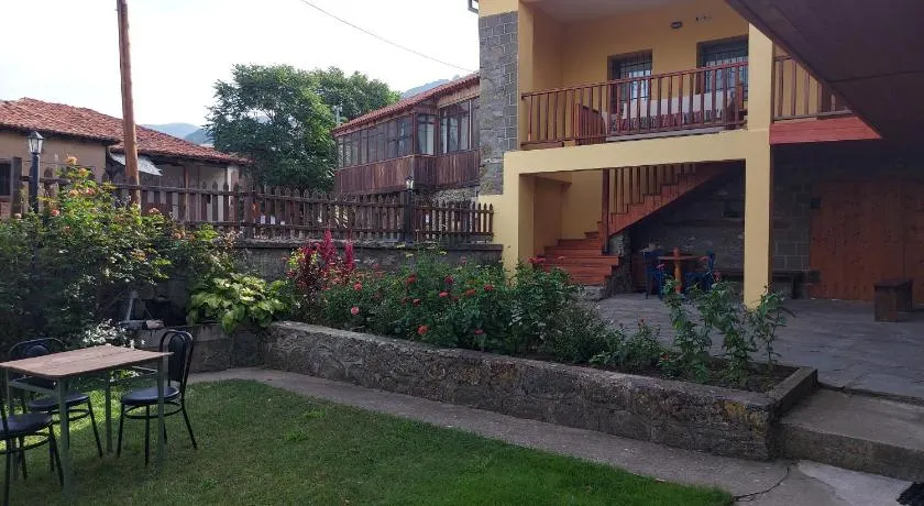 Traditional Guesthouse Vrigiis - Image 1