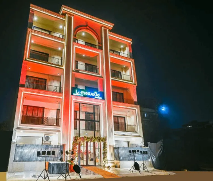 Limewood Signature - Golf Course Road - Image 1