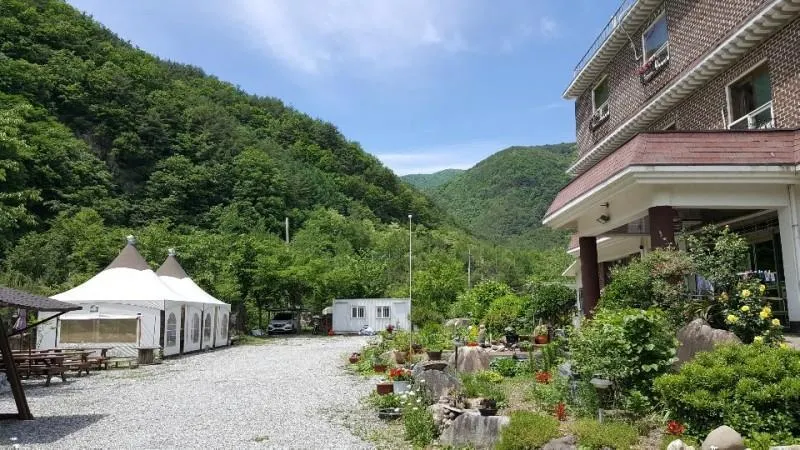 Jeongseon Gariwangsan Pension - Image 1