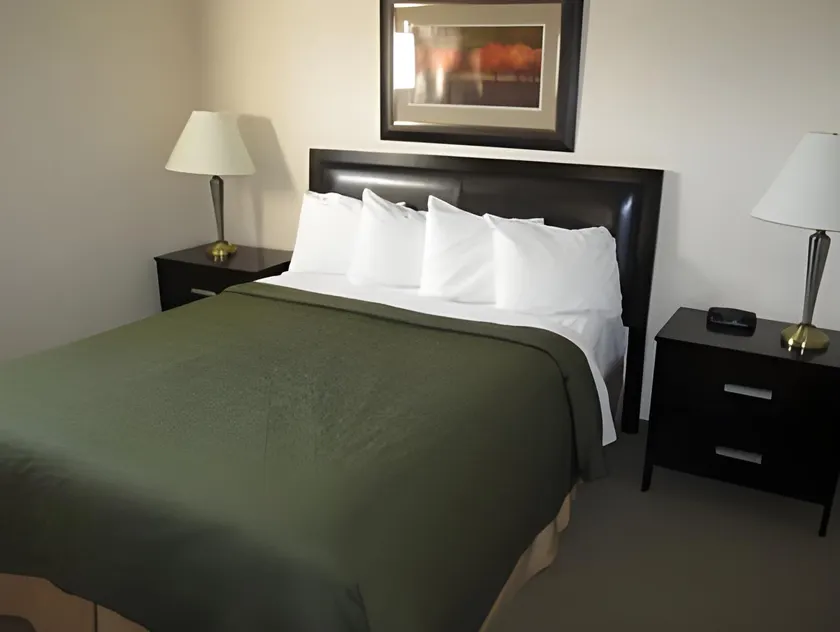 Quality Inn - Image 1
