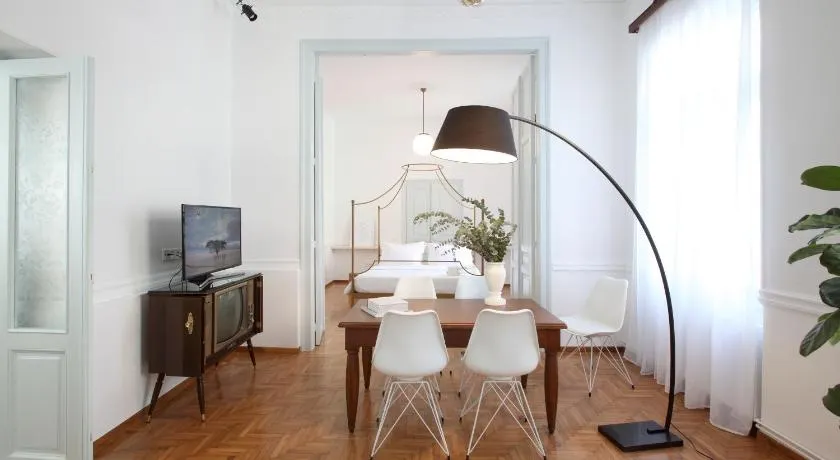Live in Athens, THISEIO Historic House - Image 1
