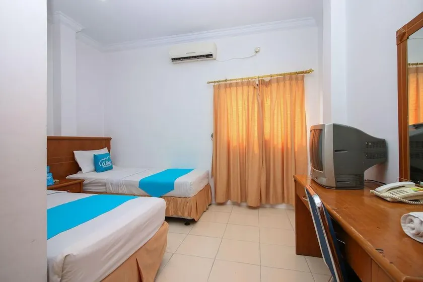 Sabrina Hotel Sisingamangaraja - Image 1