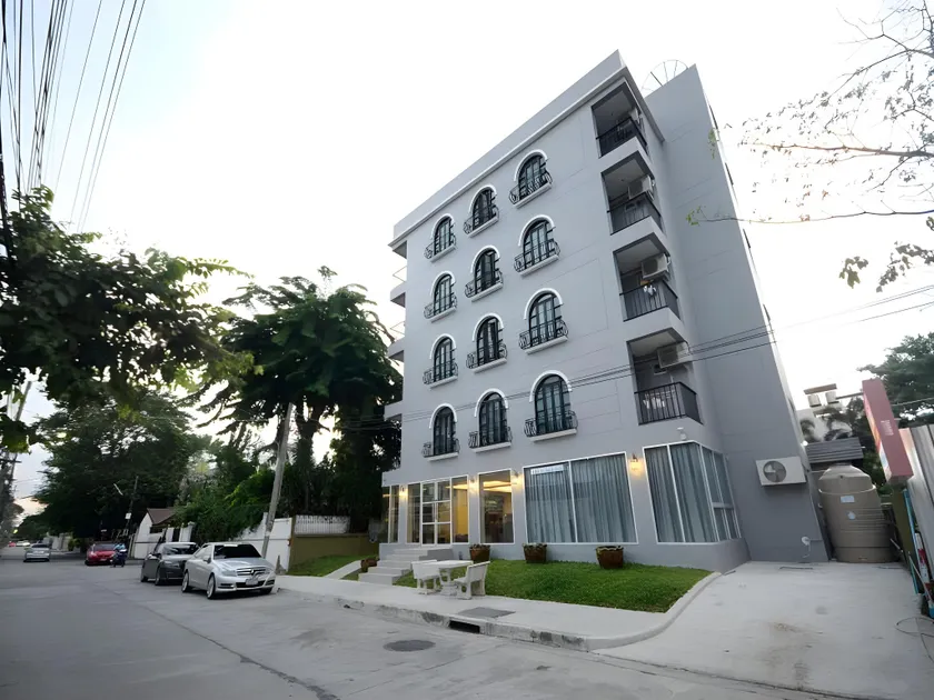 Resortel Lat Phrao 91 - Image 1