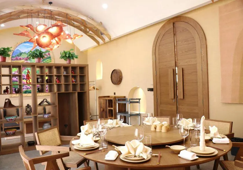 Qingyang Phoenix Yushe Hotel - Image 1