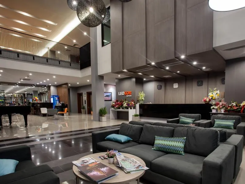 Leosor Hotel - Image 1