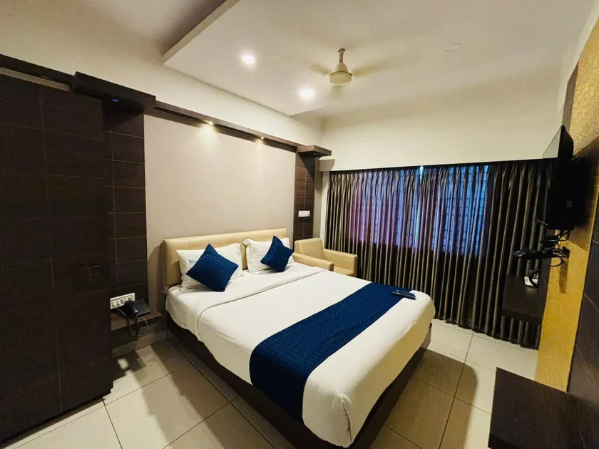 Hotel Sandalwood Inn - Rooms and Spa - Image 1