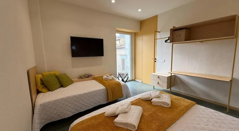 Etra House - Image 1