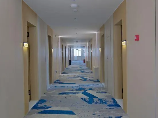 Captain Chain Hotel (Daixian Selected) - Image 1