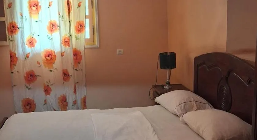 Gite tizinoubadou - Image 1