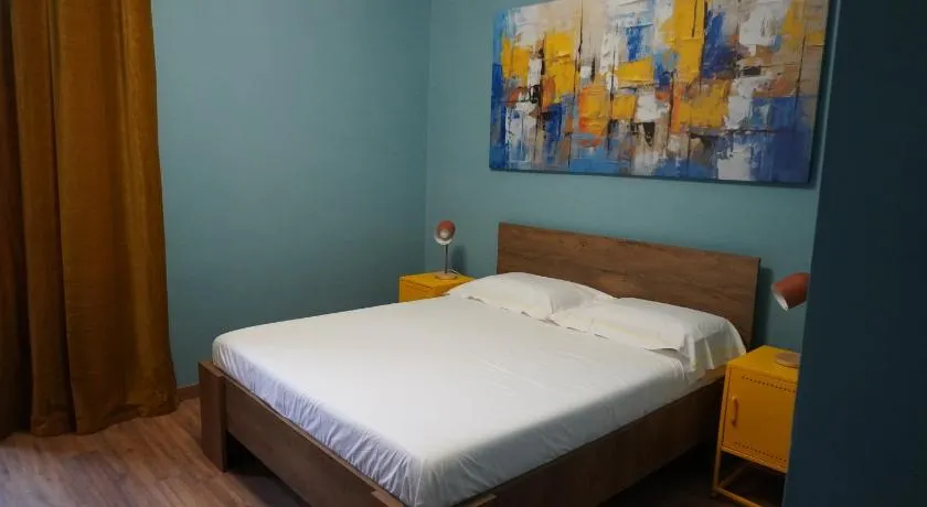 ROOMS 18A - Image 1