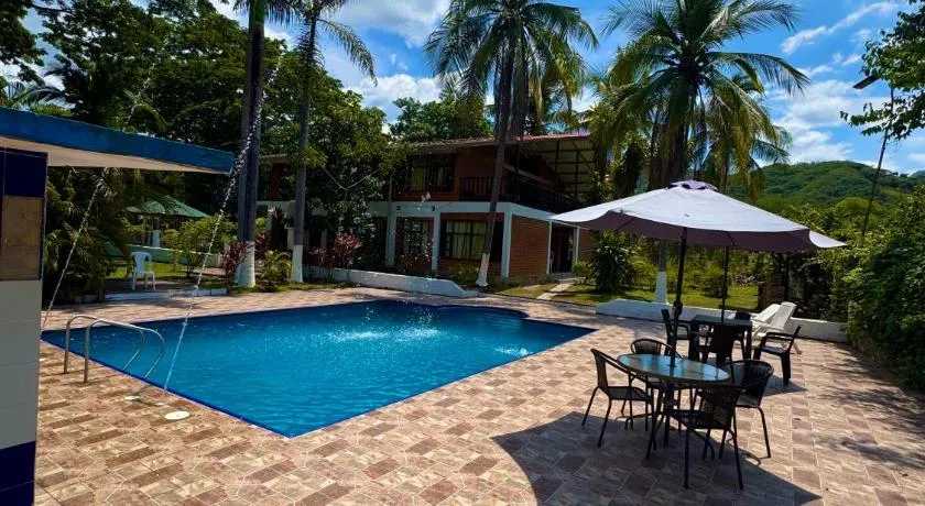 Casa campestre el samán - Image 1