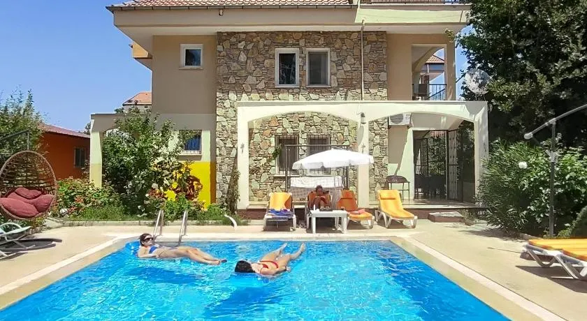 çileks apart otel - Image 1