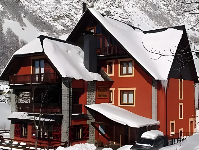 Mauberme Mountain Boutique Hotel - Image 1